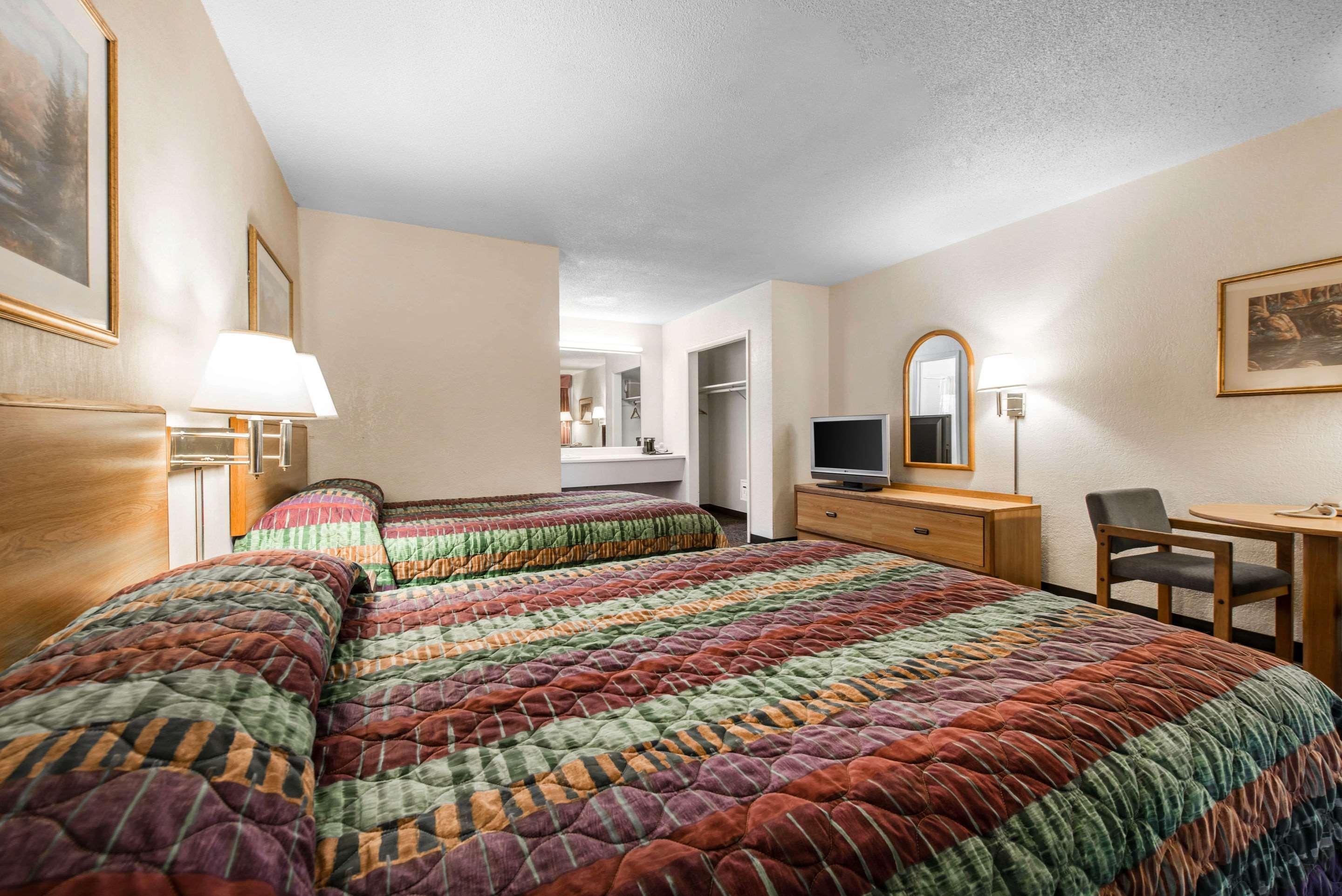 Rodeway Inn & Suites Colorado Springs Zewnętrze zdjęcie