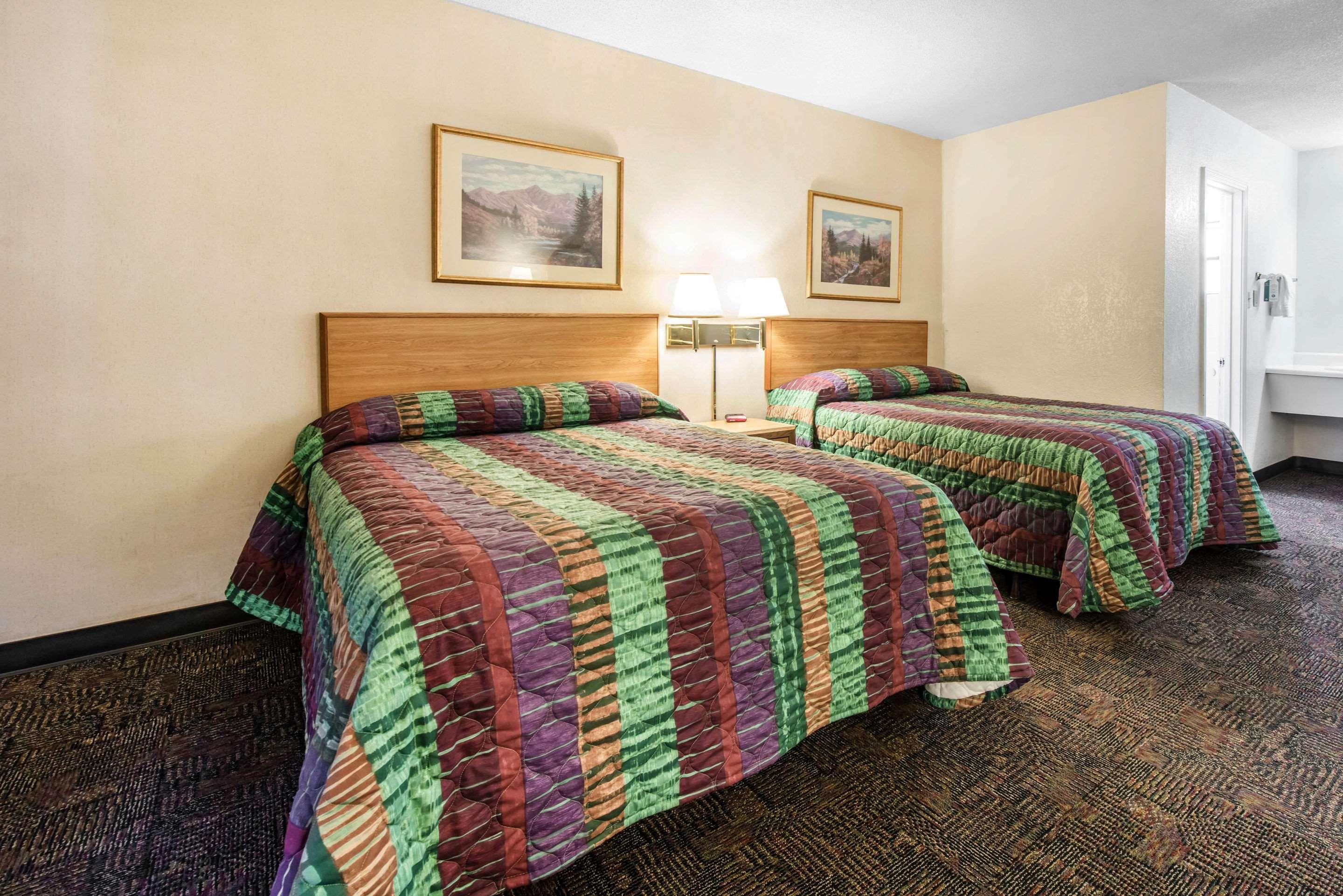 Rodeway Inn & Suites Colorado Springs Zewnętrze zdjęcie