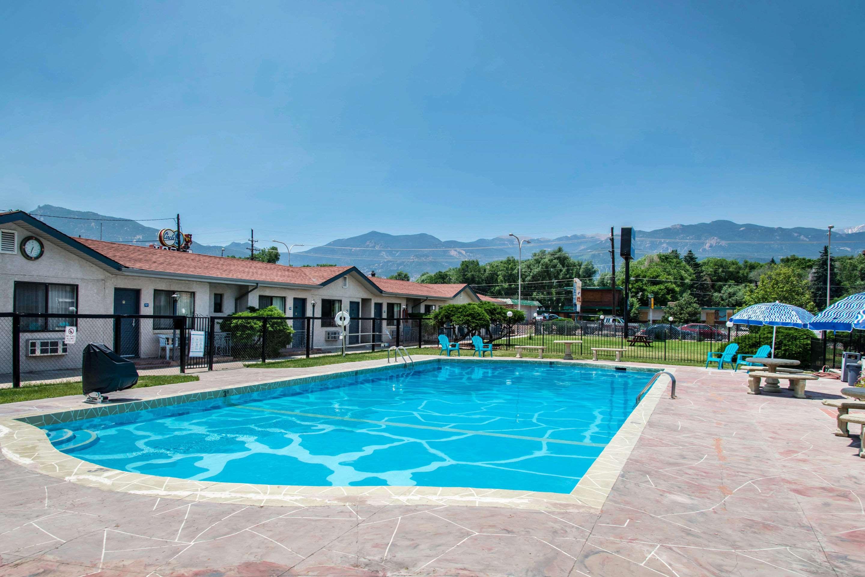 Rodeway Inn & Suites Colorado Springs Zewnętrze zdjęcie