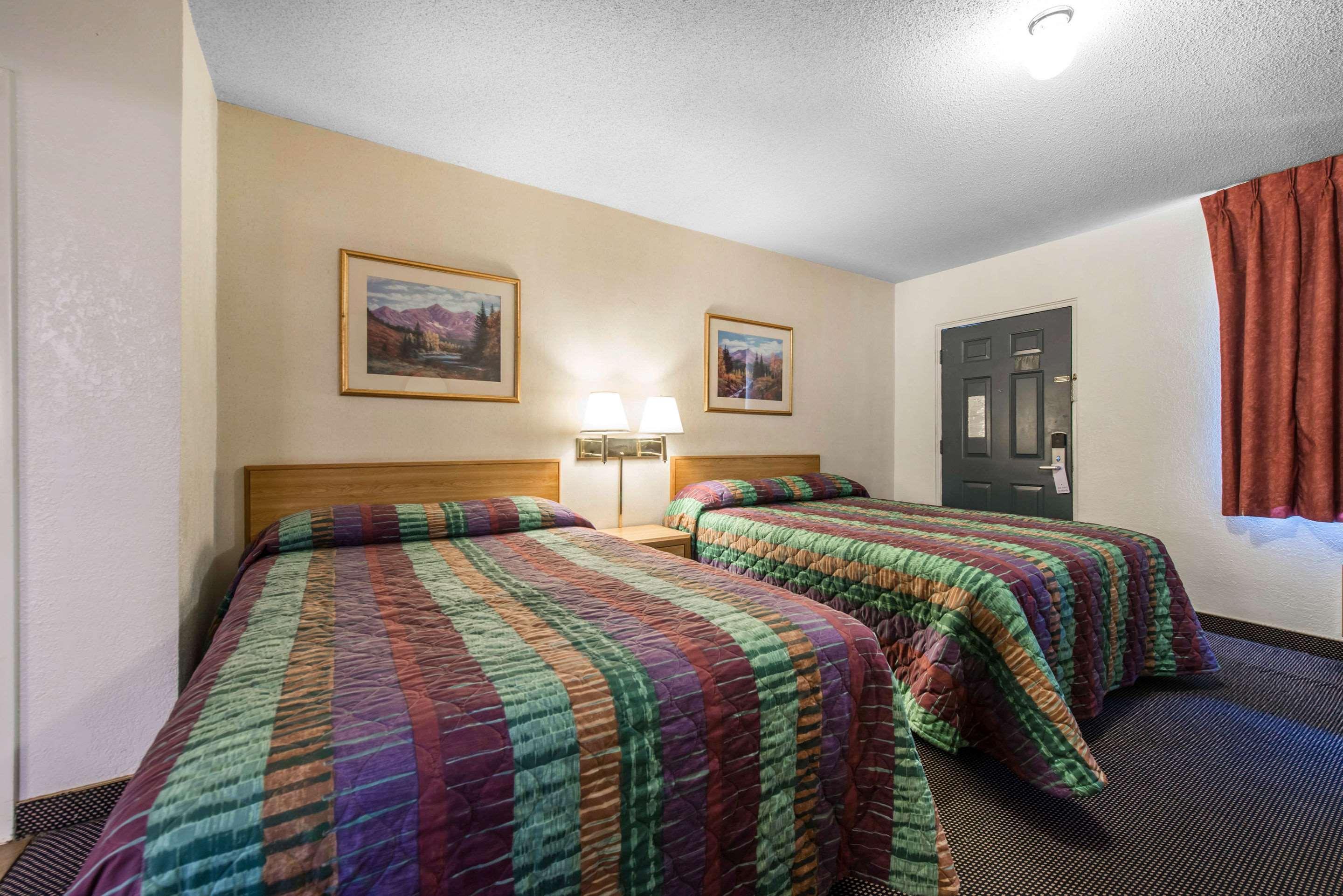 Rodeway Inn & Suites Colorado Springs Zewnętrze zdjęcie