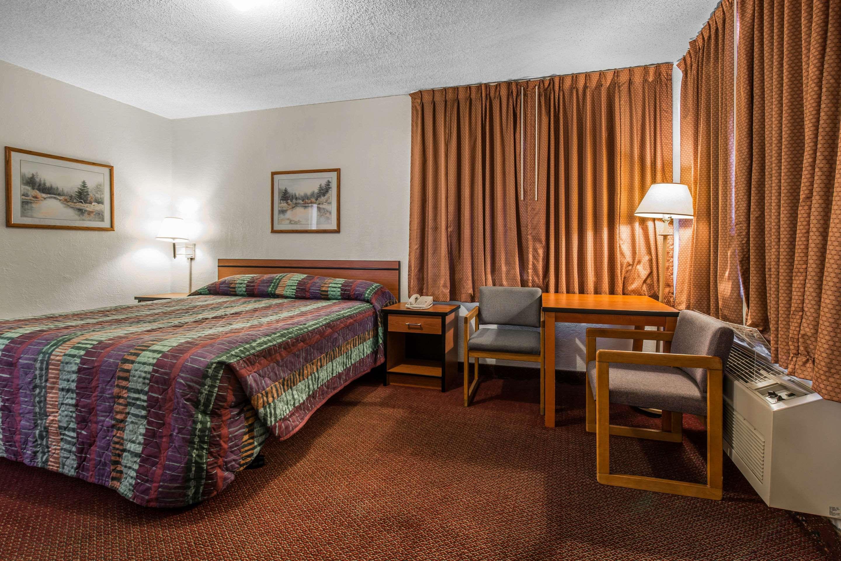 Rodeway Inn & Suites Colorado Springs Zewnętrze zdjęcie