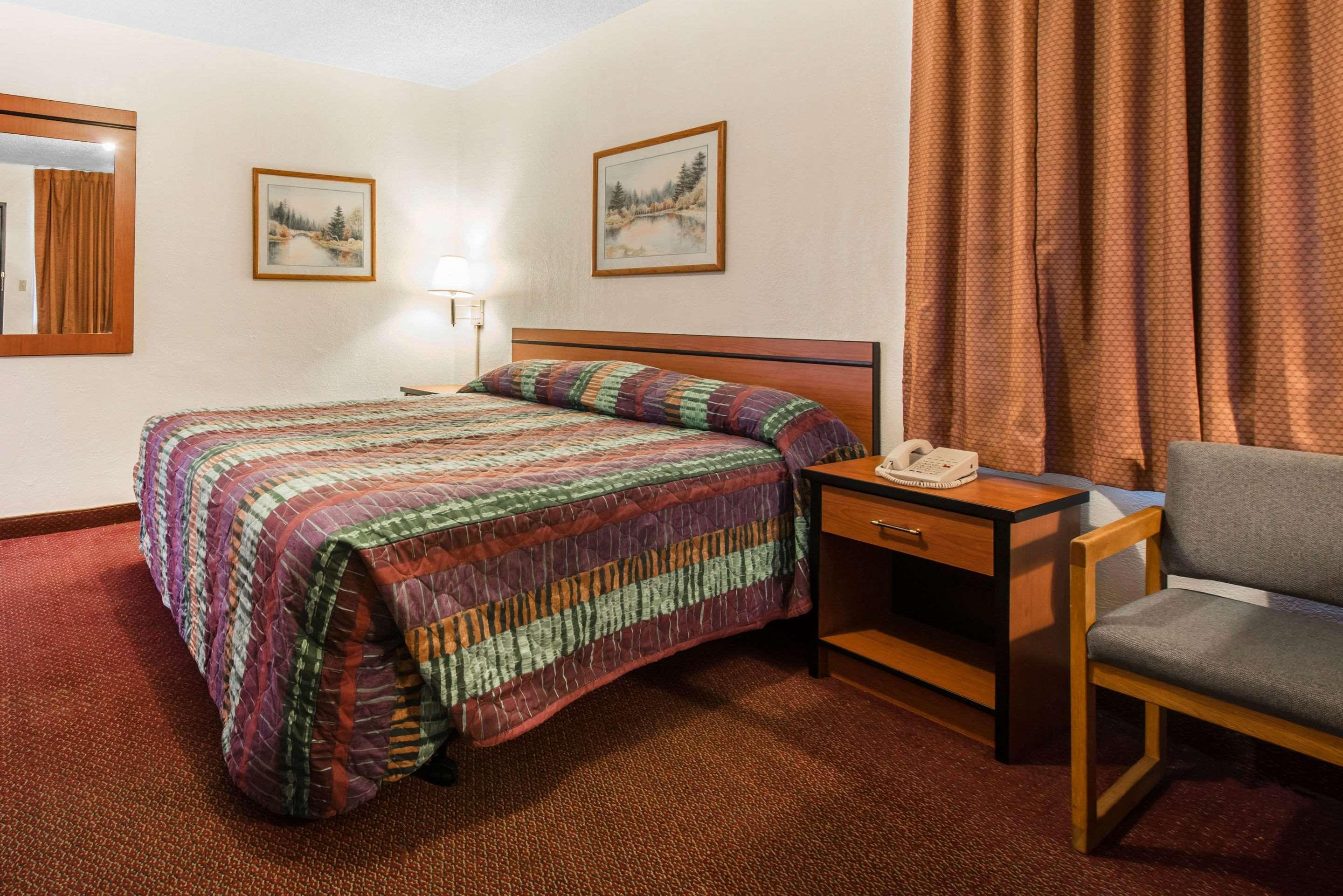 Rodeway Inn & Suites Colorado Springs Zewnętrze zdjęcie